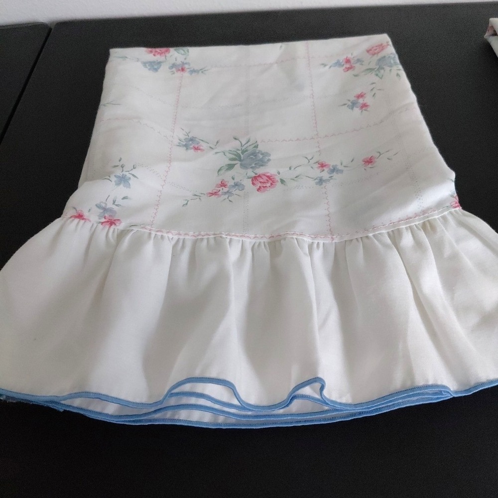 3 VTG  JC Penney Pillowcase 2 KING 1 Twin Ruffle‎ Pink Blue Floral Cottagecore - Picture 2 of 6